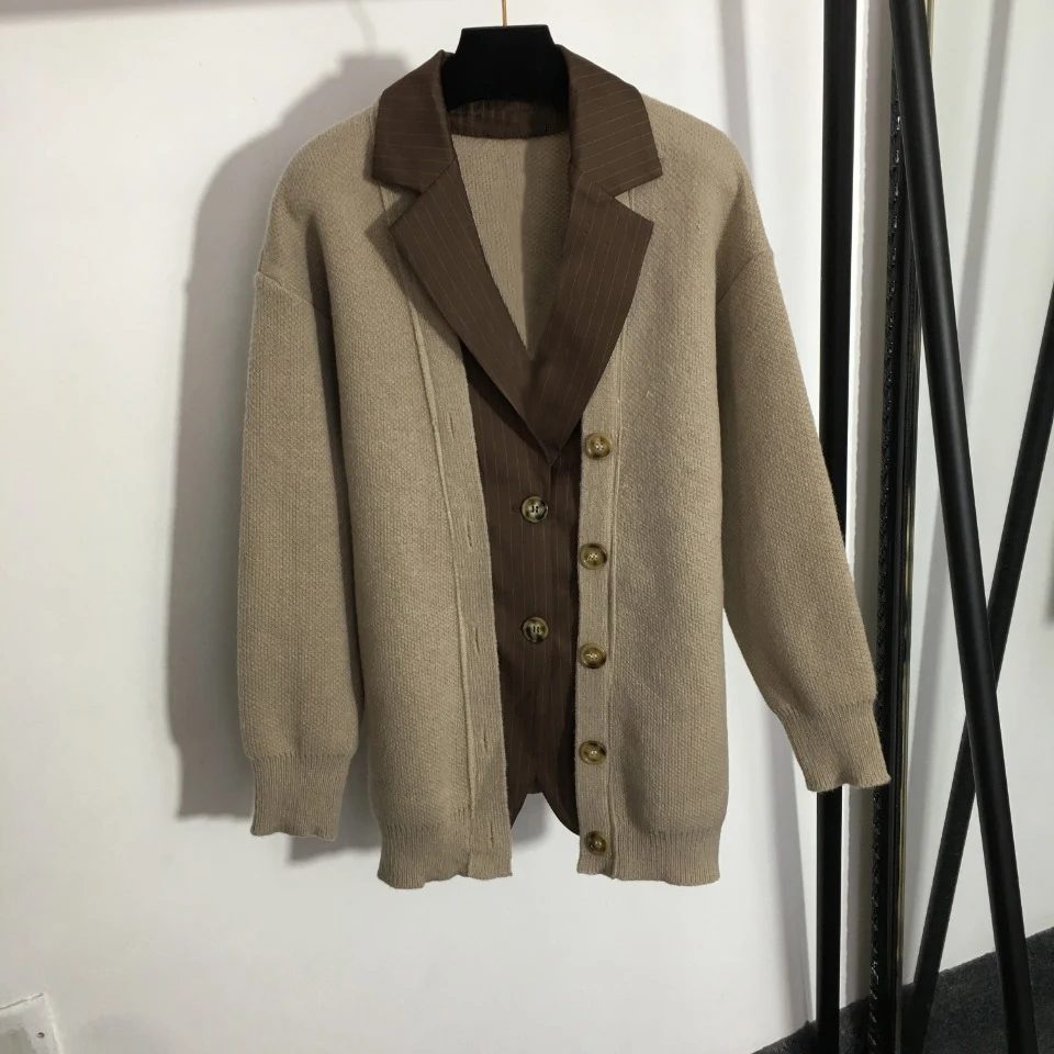 Women's Spring Autumn Suit Collar Stitching Fake 2 British Style Knitted Cardigan Coats163454585870
Women's Spring Autumn Suit Collar Stitching Fake 2 British Style Knitted Cardigan Coats163454585870
