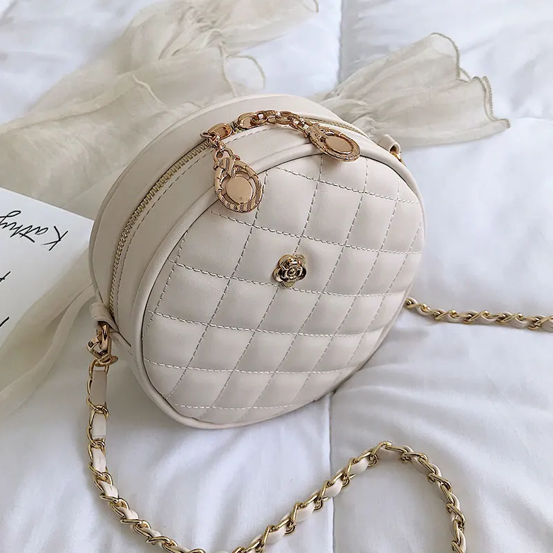2021 New Woman Shoulder Bag High Quality PU Chain Diagonal Small Bag Luxury Designer Handbag Underarm Bag 2021 Summer Female Bag
2021 New Woman Shoulder Bag High Quality PU Chain Diagonal Small Bag Luxury Designer Handbag Underarm Bag 2021 Summer Female Bag