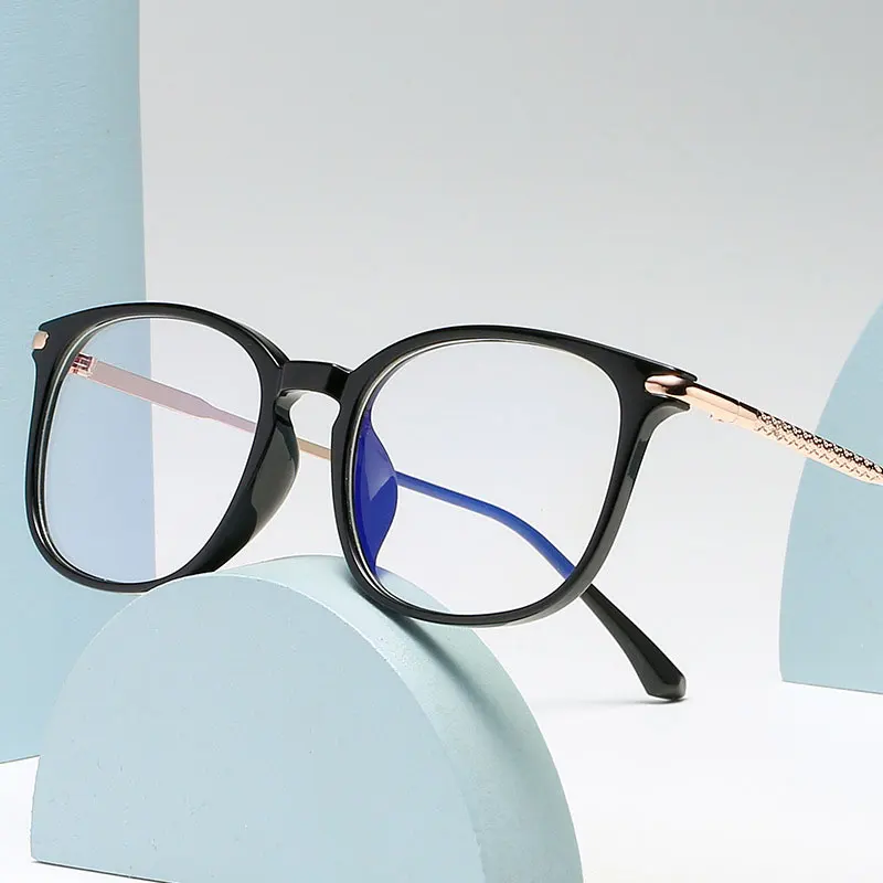 2021 new simple trend glasses student art fashion flat glasses can be equipped with myopia glasses frame.
2021 new simple trend glasses student art fashion flat glasses can be equipped with myopia glasses frame.