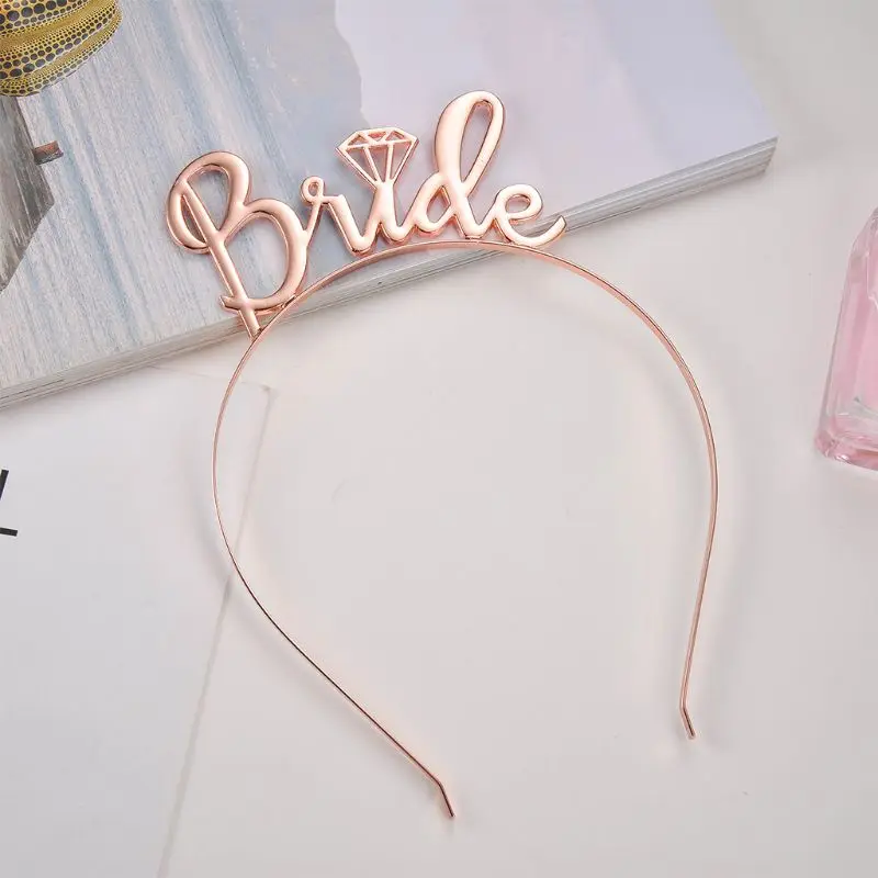 3Pcs/Set Bachelorette Hen Night Party Decoration Rose Gold Kit Wedding Veil With Comb Sash Headband Tiara Bridal Shower
3Pcs/Set Bachelorette Hen Night Party Decoration Rose Gold Kit Wedding Veil With Comb Sash Headband Tiara Bridal Shower