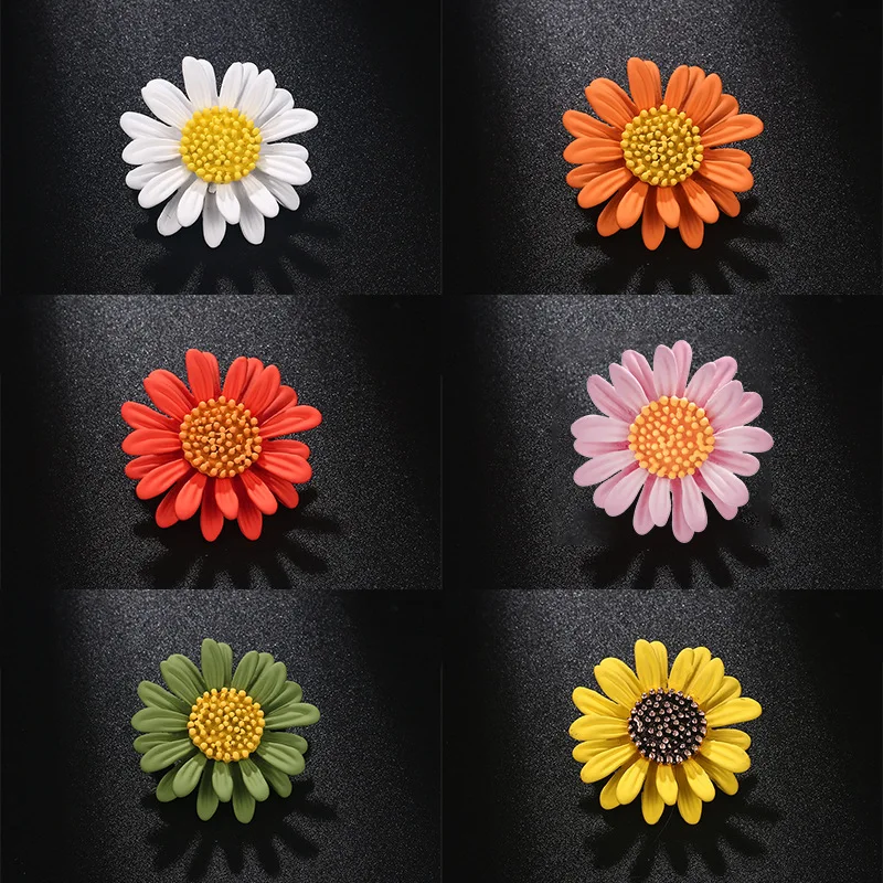 Enamel dripping oil daisy brooch simple temperament brooch brooch female brooch with accessories
Enamel dripping oil daisy brooch simple temperament brooch brooch female brooch with accessories