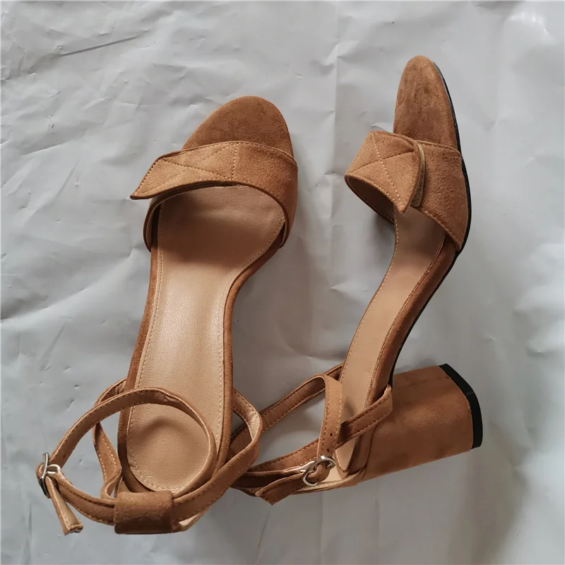 Fashion Block Heels Sandals Women Shoes Classic Black Beige Women's Sandals Summer Shoes Elegant Peep 2021
Fashion Block Heels Sandals Women Shoes Classic Black Beige Women's Sandals Summer Shoes Elegant Peep 2021