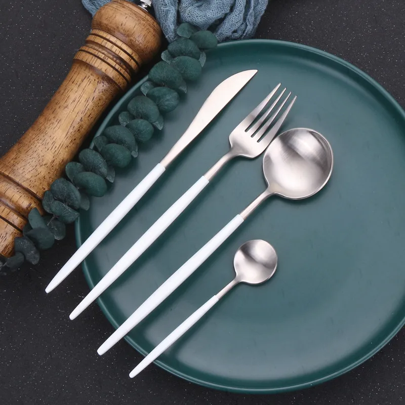 4Set White Silver Cutlery Set Knife Fork Spoon Tableware Set 18/0 Stainless Steel Dinnerware Silverware Kitchen Dinner Sets
4Set White Silver Cutlery Set Knife Fork Spoon Tableware Set 18/0 Stainless Steel Dinnerware Silverware Kitchen Dinner Sets