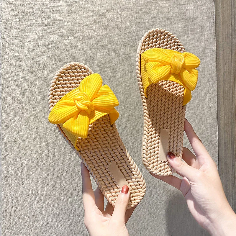 Slippers women's summer wear autumn fashion bow 2021 new net red Korean versatile anti slip cool slippers
Slippers women's summer wear autumn fashion bow 2021 new net red Korean versatile anti slip cool slippers