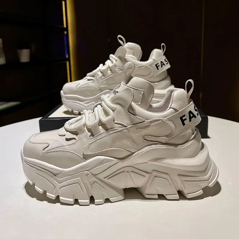 White Shoes Women Soft Leather Versatile 2021 New Platform Platform Shoes Sports Heightened Daddy Shoes for Women Ins Fashion
White Shoes Women Soft Leather Versatile 2021 New Platform Platform Shoes Sports Heightened Daddy Shoes for Women Ins Fashion