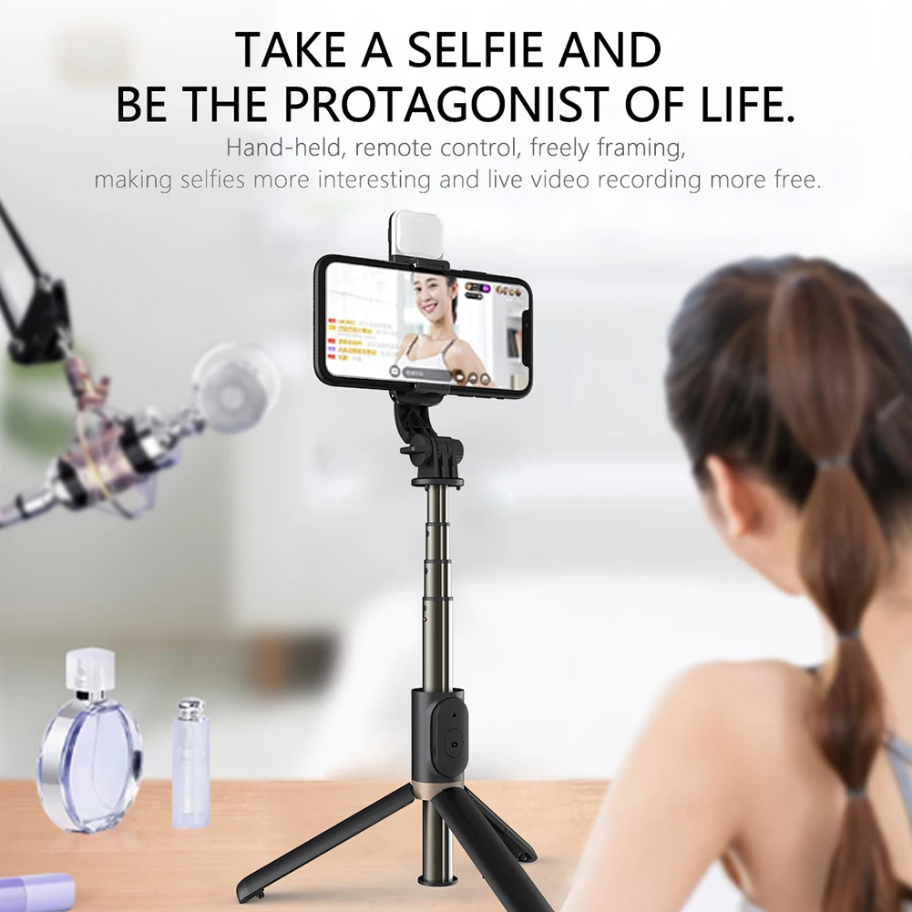 Foldable Bluetooth Mini Selfiestick Q03S Aluminum Extendable Selfie Stick Tripod with Bluetooth Remote Fill Light
Foldable Bluetooth Mini Selfiestick Q03S Aluminum Extendable Selfie Stick Tripod with Bluetooth Remote Fill Light