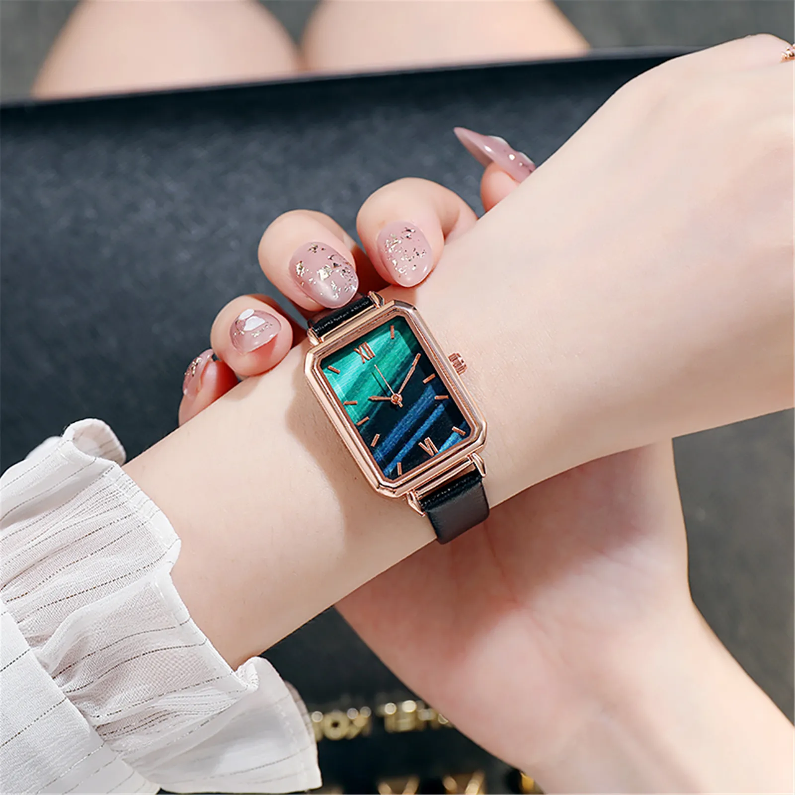 Top Brand Women Fashion Quartz Watch Top Brand Luxury Women Watches Stainless Steel Strap Clock Lady Luxury Casual Watches
Top Brand Women Fashion Quartz Watch Top Brand Luxury Women Watches Stainless Steel Strap Clock Lady Luxury Casual Watches