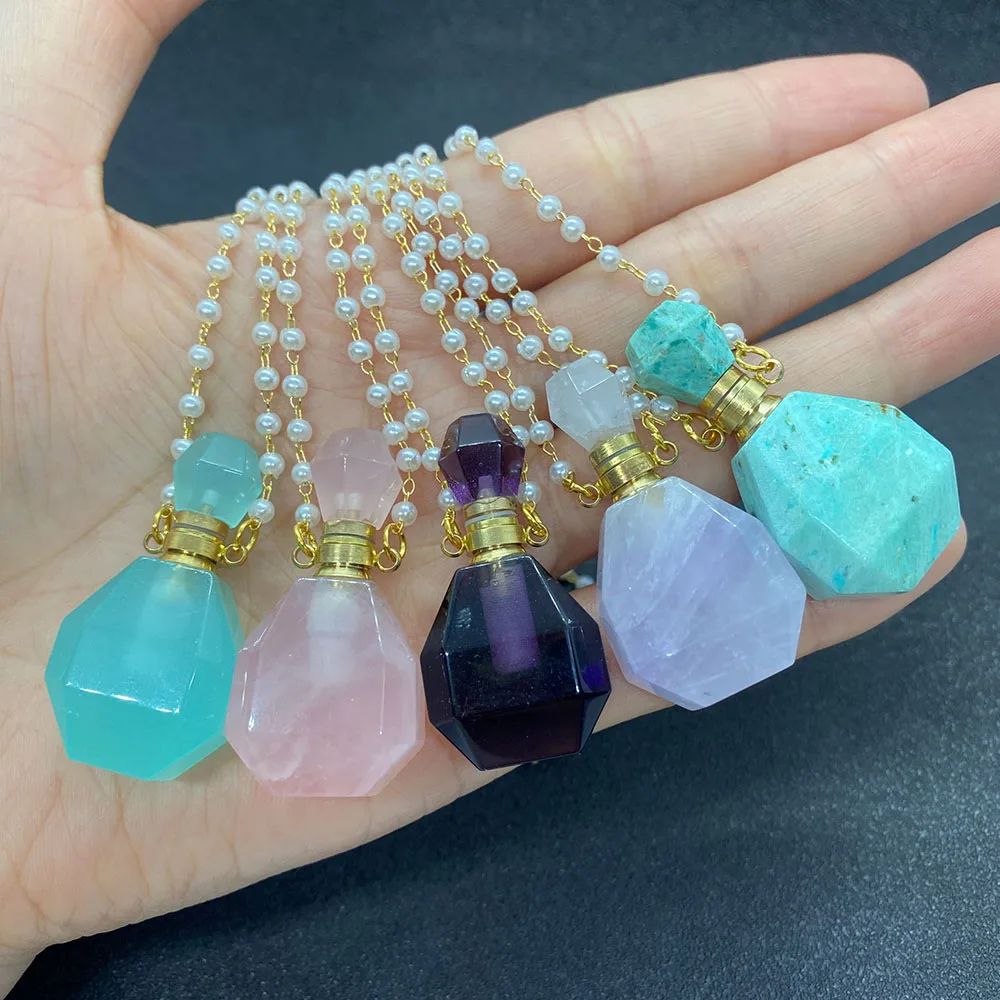 Natural Stone Powder Crystal Love Heart-shaped Perfume Bottle Pendant 39x22mm Double Loop Handmade DIY Sweater Chain Accessories
Natural Stone Powder Crystal Love Heart-shaped Perfume Bottle Pendant 39x22mm Double Loop Handmade DIY Sweater Chain Accessories