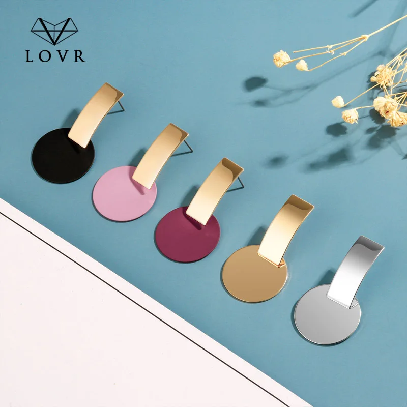 

LOVR 2019 New Korean Fashion Gold Earrings For Women Geometric Statement Round Shell Metal Vintage Dangle Drop Earring Jewelry