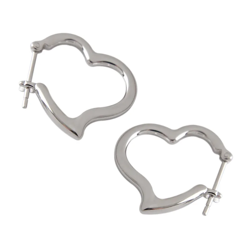 CH-1339 Korean version of S925 sterling silver INS ear buckle cold wind love female earrings ear buckle silver earrings
CH-1339 Korean version of S925 sterling silver INS ear buckle cold wind love female earrings ear buckle silver earrings