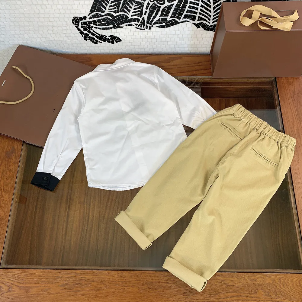 Autumn European and American long-sleeved boy plaid shirt baby shirt with bottoming shirt and trousers casual western suit trend
Autumn European and American long-sleeved boy plaid shirt baby shirt with bottoming shirt and trousers casual western suit trend