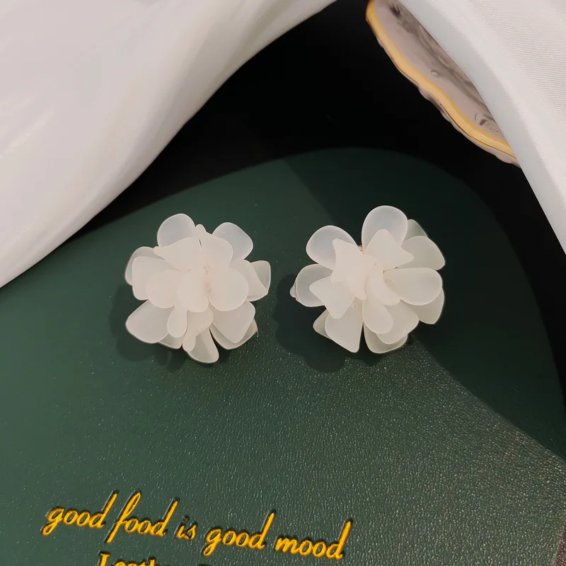 Green White Flower Stud Earrings for Women Fashion Jewelry S925 Needle Acrylic Earings Female Korea Fashion Temperament Female 
Green White Flower Stud Earrings for Women Fashion Jewelry S925 Needle Acrylic Earings Female Korea Fashion Temperament Female