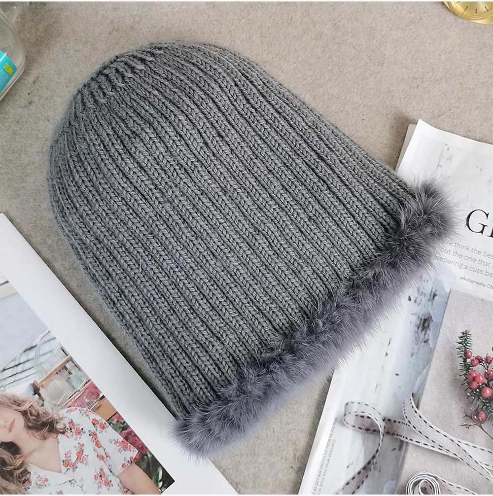 New Arrival Winter Women Luxury Real Mink Fur Hat Natural Warm Mink Fur Cap Top Fox Fur Bomber Caps Knitted Lady Real Fur Hats
New Arrival Winter Women Luxury Real Mink Fur Hat Natural Warm Mink Fur Cap Top Fox Fur Bomber Caps Knitted Lady Real Fur Hats