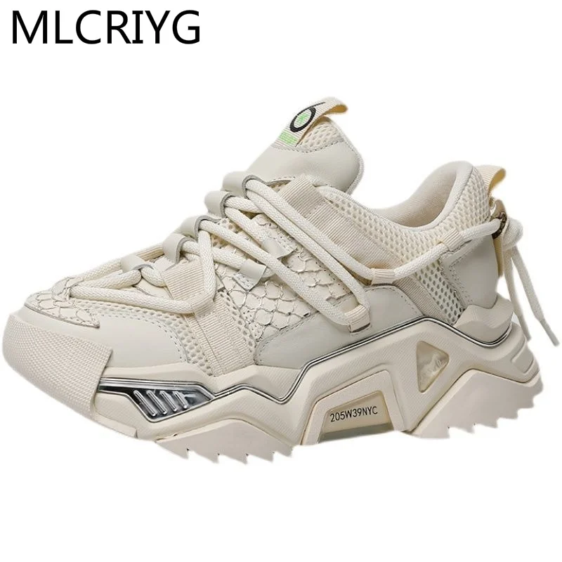2021 Fashion Women's Shoes Spring Solid Color Platform Shoes Women's Mesh Breathable Sneakers Comfortable Lace-up Casual Shoes
2021 Fashion Women's Shoes Spring Solid Color Platform Shoes Women's Mesh Breathable Sneakers Comfortable Lace-up Casual Shoes