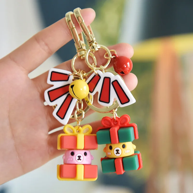 New bear Fashionable KeyChain Fresh Small Daisy PVC Plastic Bear Hot Style KeyChains Small Gift Award Pendant Key Ring 2020
New bear Fashionable KeyChain Fresh Small Daisy PVC Plastic Bear Hot Style KeyChains Small Gift Award Pendant Key Ring 2020