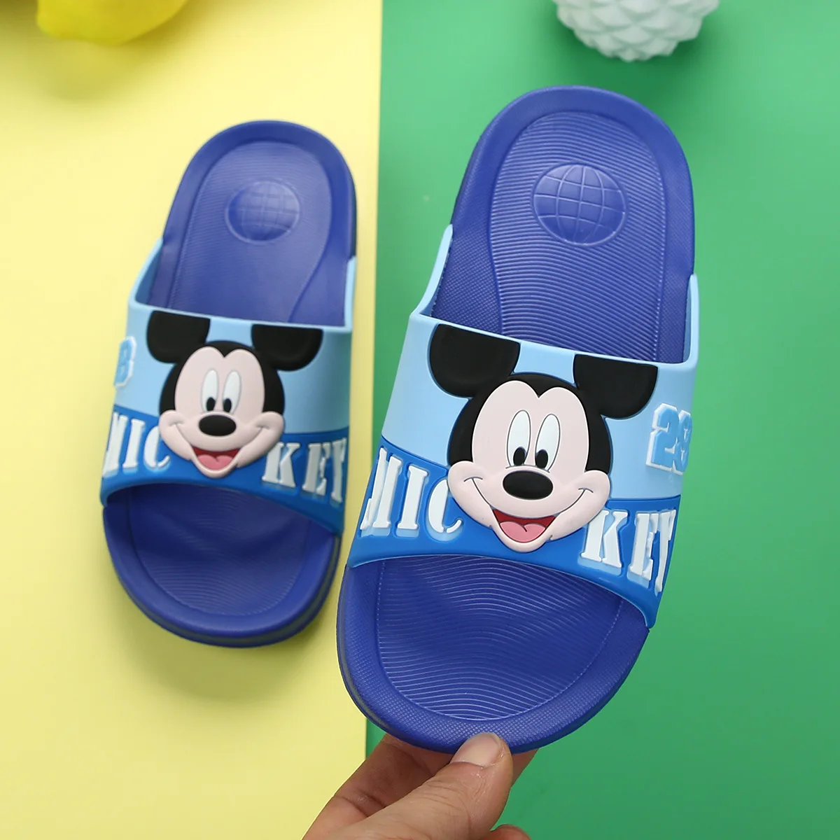 Disney children shoes Mickey Mouse Minnie cartoon boys and girls baby cute home bathroom non-slip comfortable slippers for kids
Disney children shoes Mickey Mouse Minnie cartoon boys and girls baby cute home bathroom non-slip comfortable slippers for kids