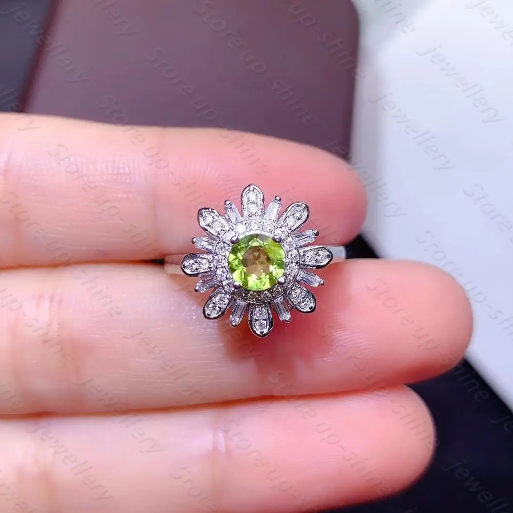 Natural Peridot Ring 925 Silver Women's Ring Fresh and Cute Style Sweet Style
Natural Peridot Ring 925 Silver Women's Ring Fresh and Cute Style Sweet Style
