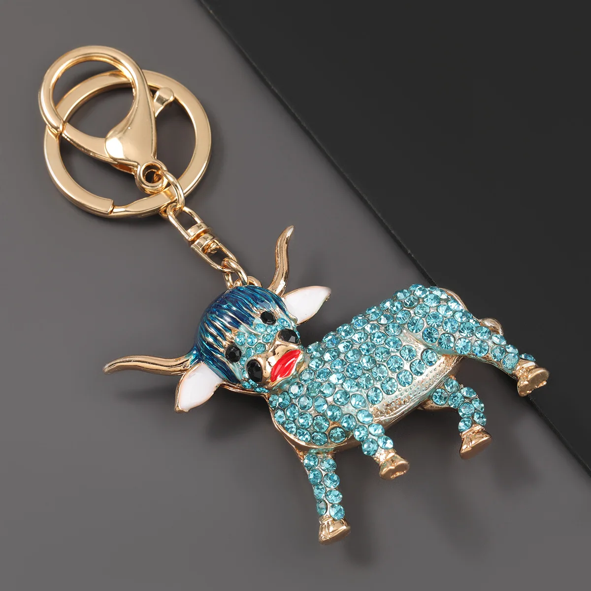 Rhinestone Cute Steampunk Cow Keychain Crystal Keyring For Car Handbag Key Holder Wholesale Jewelry Free Shipping 
Rhinestone Cute Steampunk Cow Keychain Crystal Keyring For Car Handbag Key Holder Wholesale Jewelry Free Shipping