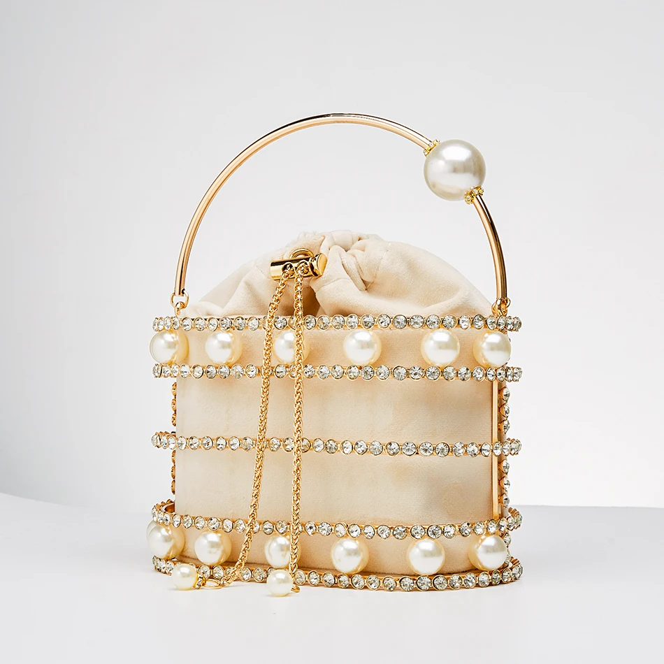 Hollow Out Diamonds Evening Bag Women Metal Shiny Rhinestone Pearl Clutch Purse And Handbags Luxury Designer High Quality
Hollow Out Diamonds Evening Bag Women Metal Shiny Rhinestone Pearl Clutch Purse And Handbags Luxury Designer High Quality
