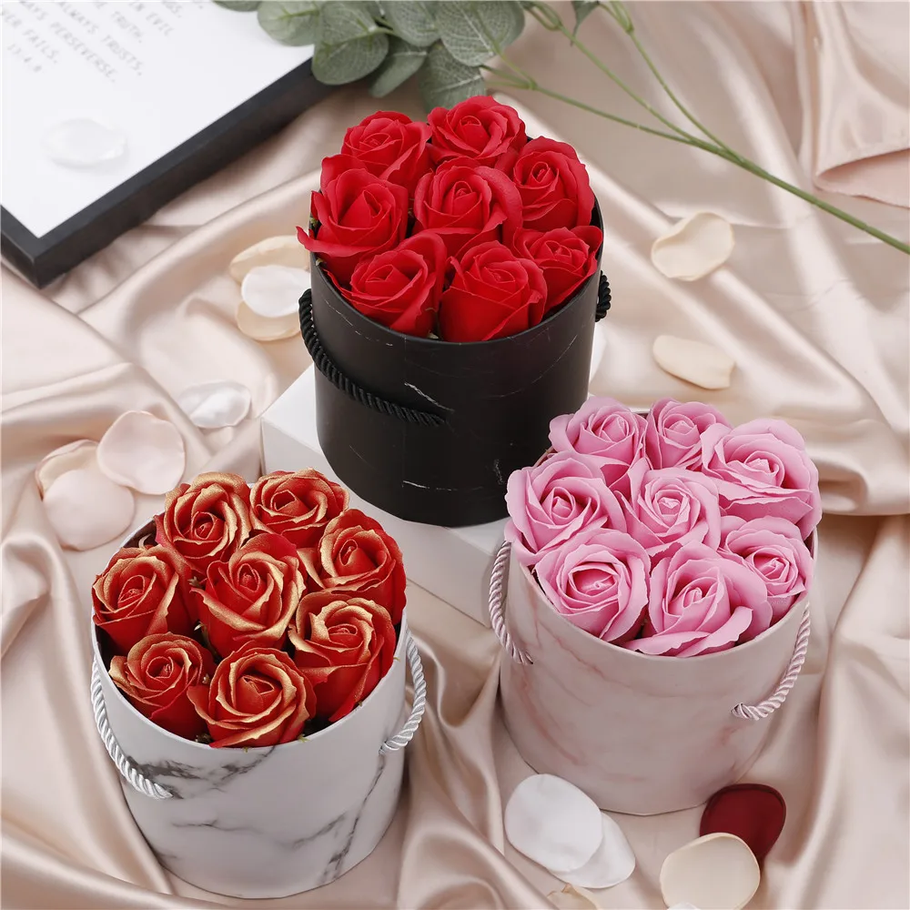Fresh Soap Flower With Round Portable Cylindrical Hug Bucket Set Gift Box Valentine's Day Gift Florist Supply Wedding Decoration
Fresh Soap Flower With Round Portable Cylindrical Hug Bucket Set Gift Box Valentine's Day Gift Florist Supply Wedding Decoration