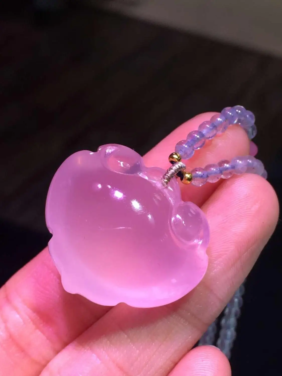 Genuine Natural Rose Quartz Star Light Pendant Women 27x23x16mm Mozambique Teapot Carved Crystal Pendant Jewelry AAAAA
Genuine Natural Rose Quartz Star Light Pendant Women 27x23x16mm Mozambique Teapot Carved Crystal Pendant Jewelry AAAAA