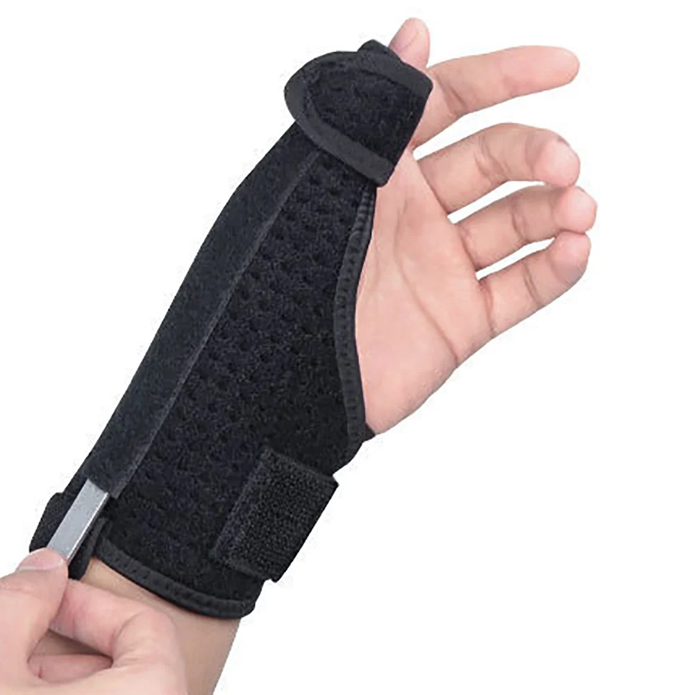 Reinforced Thumb Wristband Wrist Support Brace Wrist Compression Wrap with Pain Relief for Arthritis and Tendinitis
Reinforced Thumb Wristband Wrist Support Brace Wrist Compression Wrap with Pain Relief for Arthritis and Tendinitis