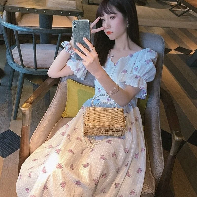 2021 Summer Sweet Elegant Dress Women Short Sleeve Chiffon Floral Dress Party Beach Casual Dress Kawaii Korean Style Office Lady
2021 Summer Sweet Elegant Dress Women Short Sleeve Chiffon Floral Dress Party Beach Casual Dress Kawaii Korean Style Office Lady