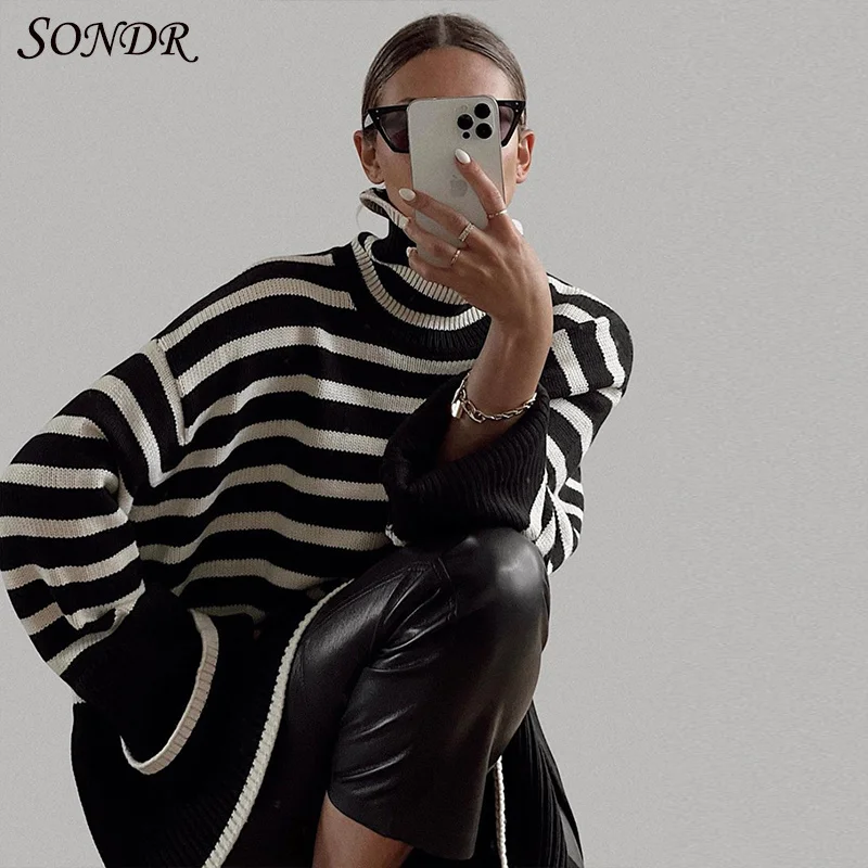 2021 Autumn Winter Oversized Knitted Pullover Women Turtleneck Long Sleeve Khaki Striped Loose Sweater Casual Fashion Sweater
2021 Autumn Winter Oversized Knitted Pullover Women Turtleneck Long Sleeve Khaki Striped Loose Sweater Casual Fashion Sweater