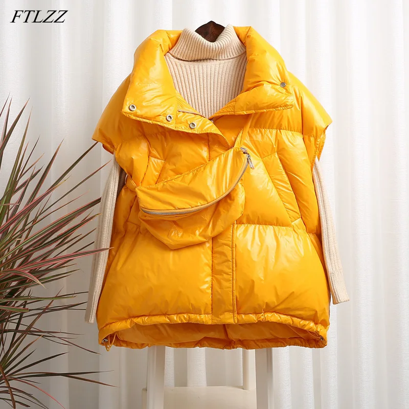 FTLZZ Winter Stand Collar Light Feather Vest Jacket Women 90% White Duck Down Short Coat Loose Thick Outwear with Fashion Bag 
FTLZZ Winter Stand Collar Light Feather Vest Jacket Women 90% White Duck Down Short Coat Loose Thick Outwear with Fashion Bag