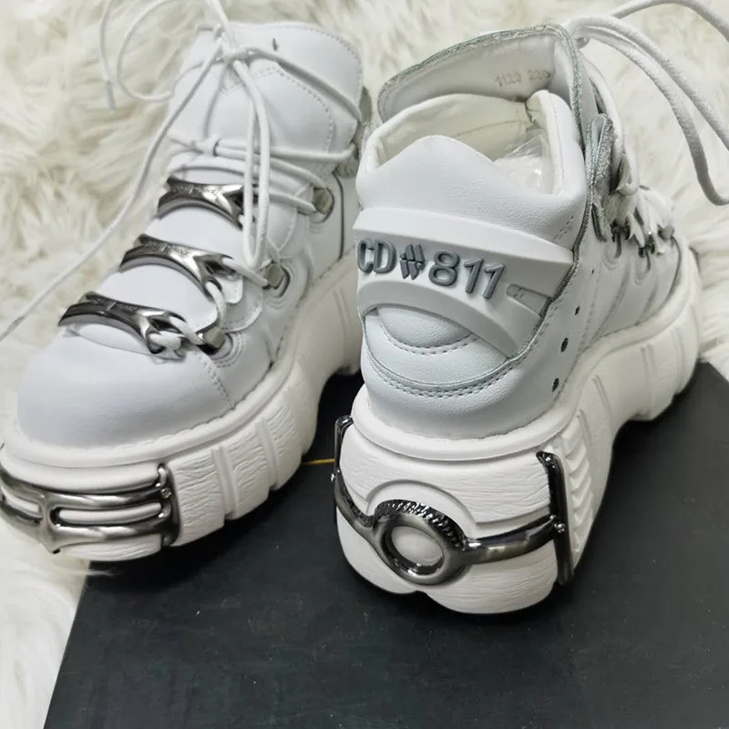 2020 Punk Style Women Sneakers Lace-up 6CM Platform Shoes Woman Creepers Female Casual Flats Metal Decor Tenis Feminino
2020 Punk Style Women Sneakers Lace-up 6CM Platform Shoes Woman Creepers Female Casual Flats Metal Decor Tenis Feminino