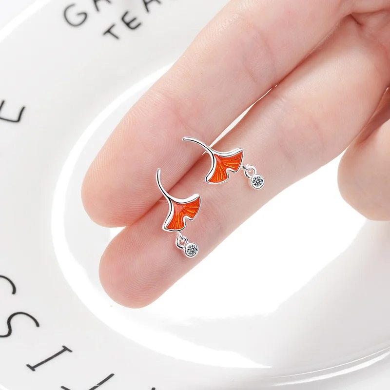POPACC 925 Sterling Silver Hot Fashion Leaf Earrings For Women Zircon Tassel Earrings
POPACC 925 Sterling Silver Hot Fashion Leaf Earrings For Women Zircon Tassel Earrings