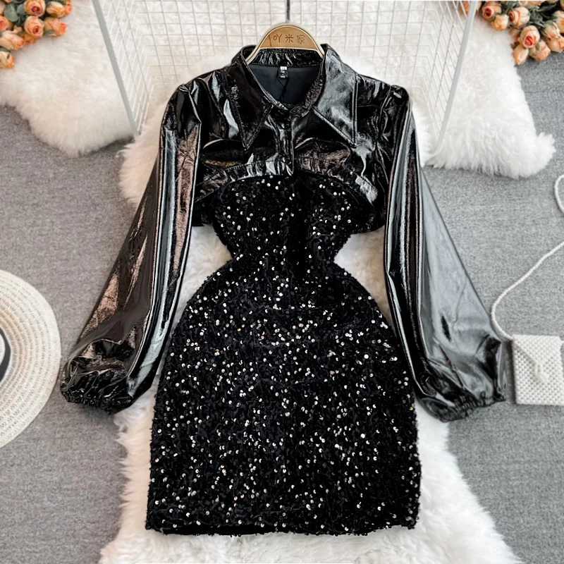 2022 Spring New Fashion PU Leather Short Coat Shawl And Sexy Sleeveless Sequin Suspender Short Dress Women's Two-piece Dress Set
2022 Spring New Fashion PU Leather Short Coat Shawl And Sexy Sleeveless Sequin Suspender Short Dress Women's Two-piece Dress Set
