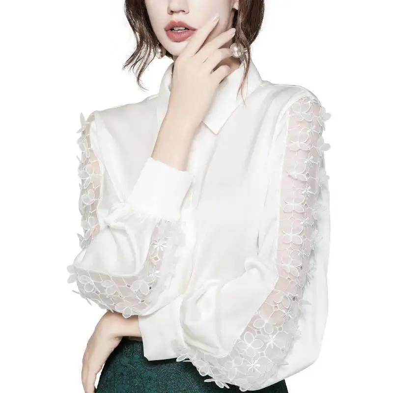 2021 spring new style imitation silk chic top lace heavyweight bubble sleeve shirt
2021 spring new style imitation silk chic top lace heavyweight bubble sleeve shirt