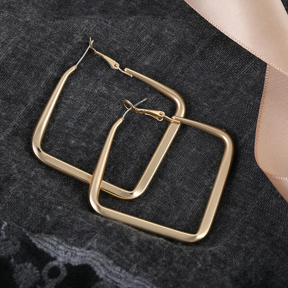 In 2021, New Simple Geometric Ms Inferior Smooth Alloy Earrings, Jewelry Gift Of Fashion And Personality
In 2021, New Simple Geometric Ms Inferior Smooth Alloy Earrings, Jewelry Gift Of Fashion And Personality