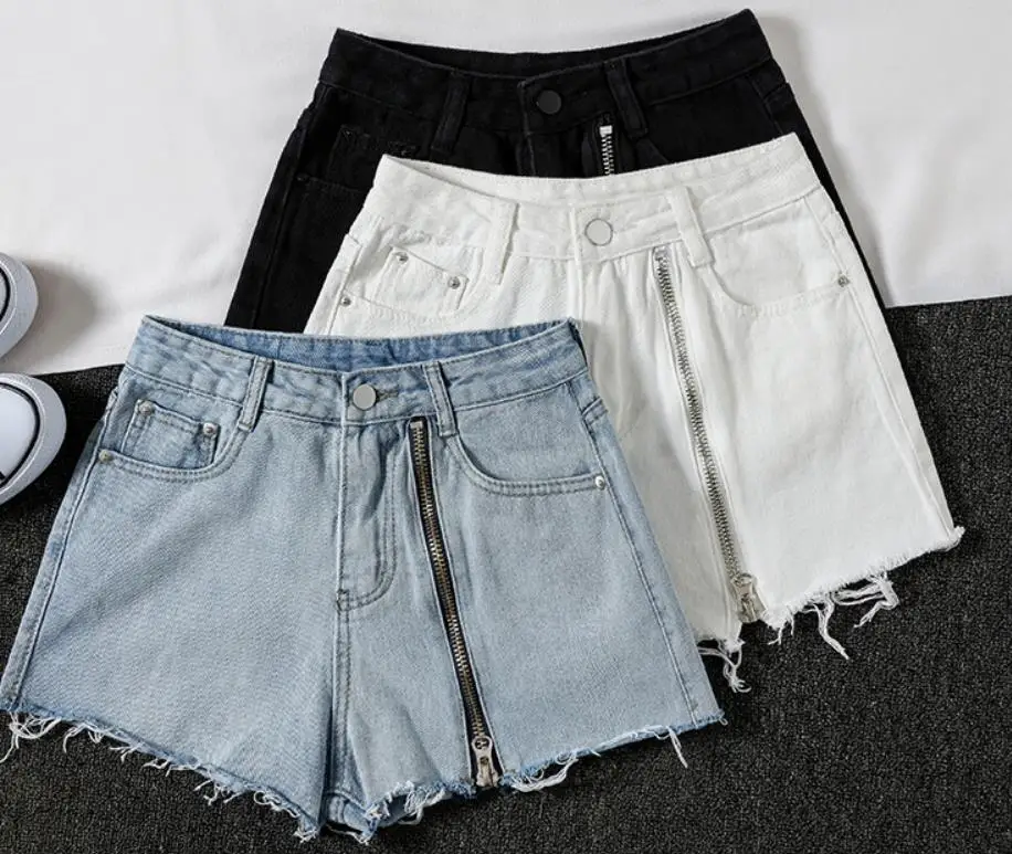 Black denim shorts female loose high waist new wide leg a fringed hot short
Black denim shorts female loose high waist new wide leg a fringed hot short