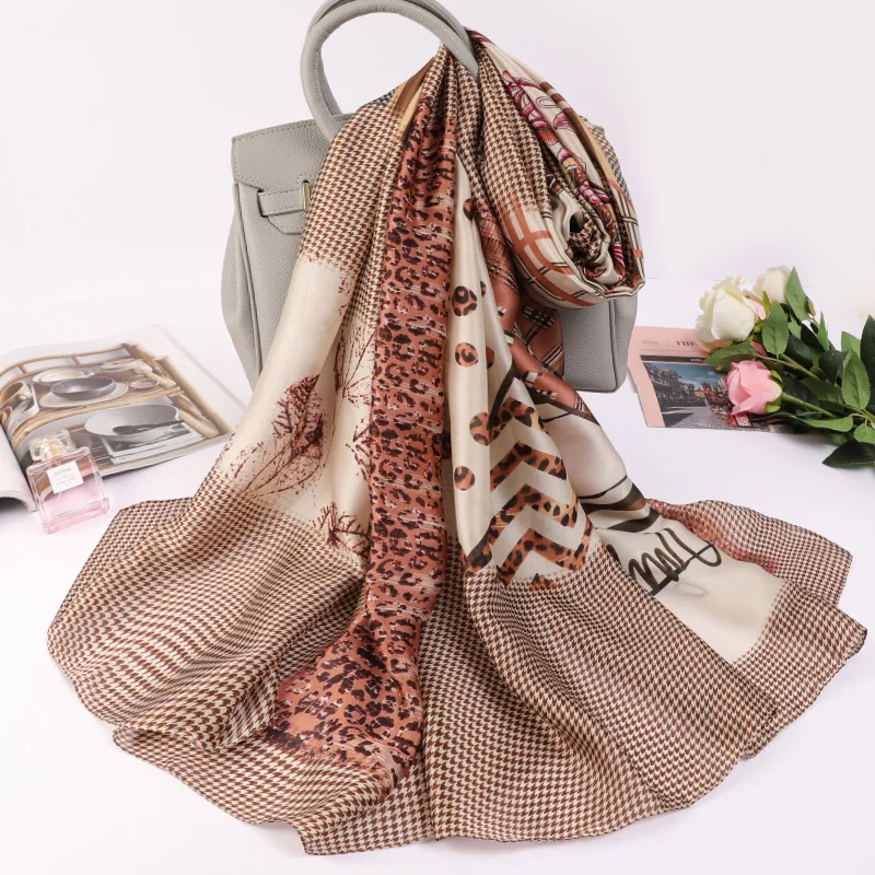 Fashion Scarf Gauze Scarf Silk Bask In The Sun Silk Scarf Shawl Women's Simple Fashion Trend Decoration Four Seasons Silk Scarf
Fashion Scarf Gauze Scarf Silk Bask In The Sun Silk Scarf Shawl Women's Simple Fashion Trend Decoration Four Seasons Silk Scarf