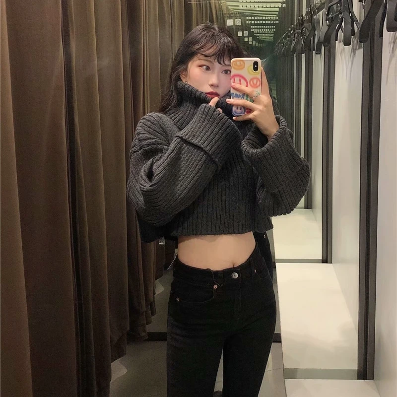 YOSIBCD Women 2021 Fashion Thick Warm Cropped Knitted Sweater Vintage High Long Turn-up Sleeves Female Pullovers Chic Tops
YOSIBCD Women 2021 Fashion Thick Warm Cropped Knitted Sweater Vintage High Long Turn-up Sleeves Female Pullovers Chic Tops