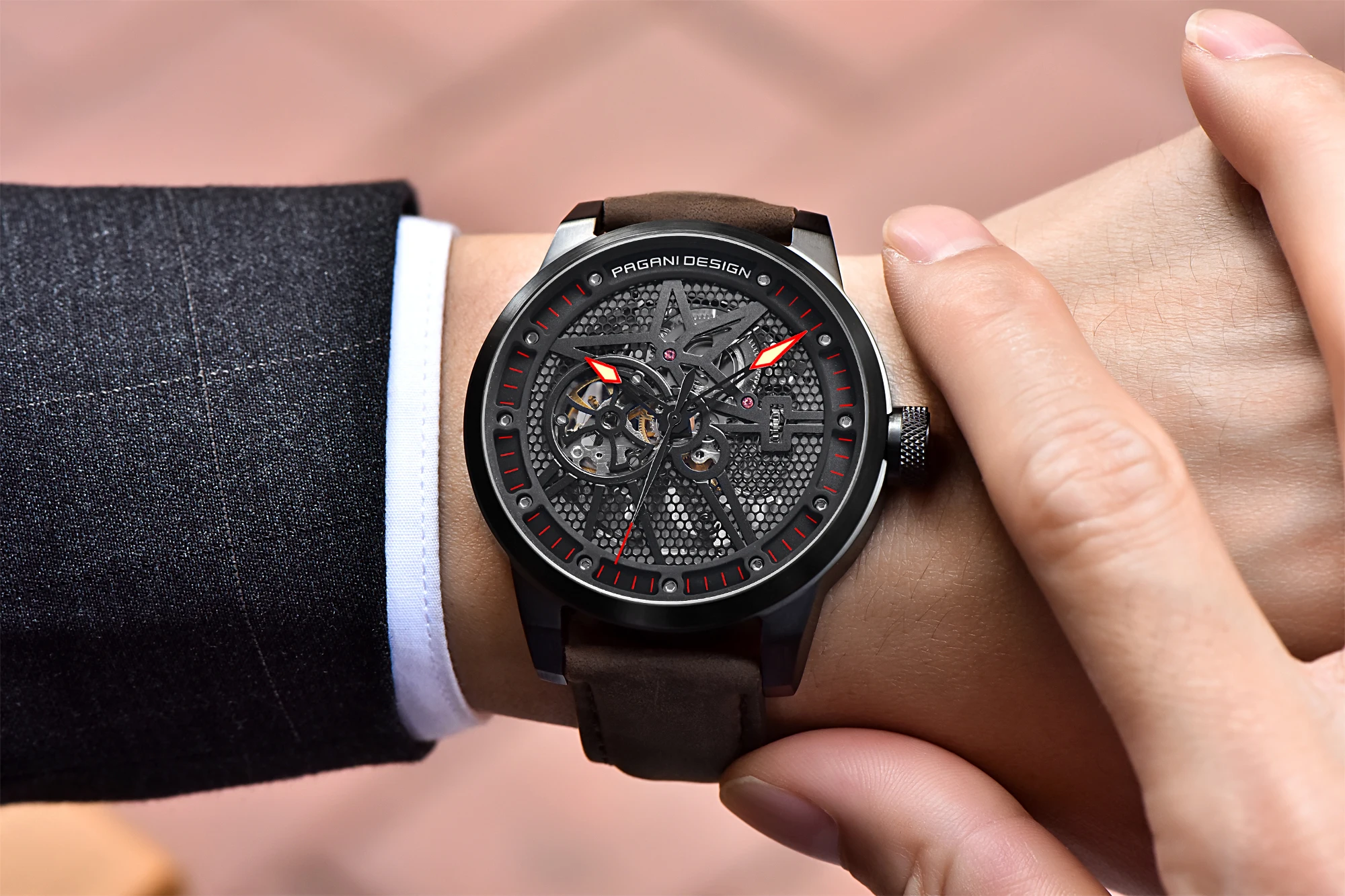 Tourbillon Watch PAGANI DESIGN Leather Watch Men Automatic Mechanical Wristwatch Fashion PD 1625 Mechanical relogio masculino
Tourbillon Watch PAGANI DESIGN Leather Watch Men Automatic Mechanical Wristwatch Fashion PD 1625 Mechanical relogio masculino