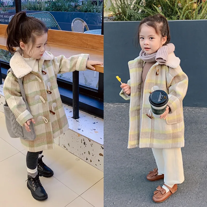 Girls Coat Plaid Horn Buckle Thick Woolen Woolen Jackets Coat 2022 New Baby Girl Winter Clothes Kids Long Woolen Coats Outwear
Girls Coat Plaid Horn Buckle Thick Woolen Woolen Jackets Coat 2022 New Baby Girl Winter Clothes Kids Long Woolen Coats Outwear