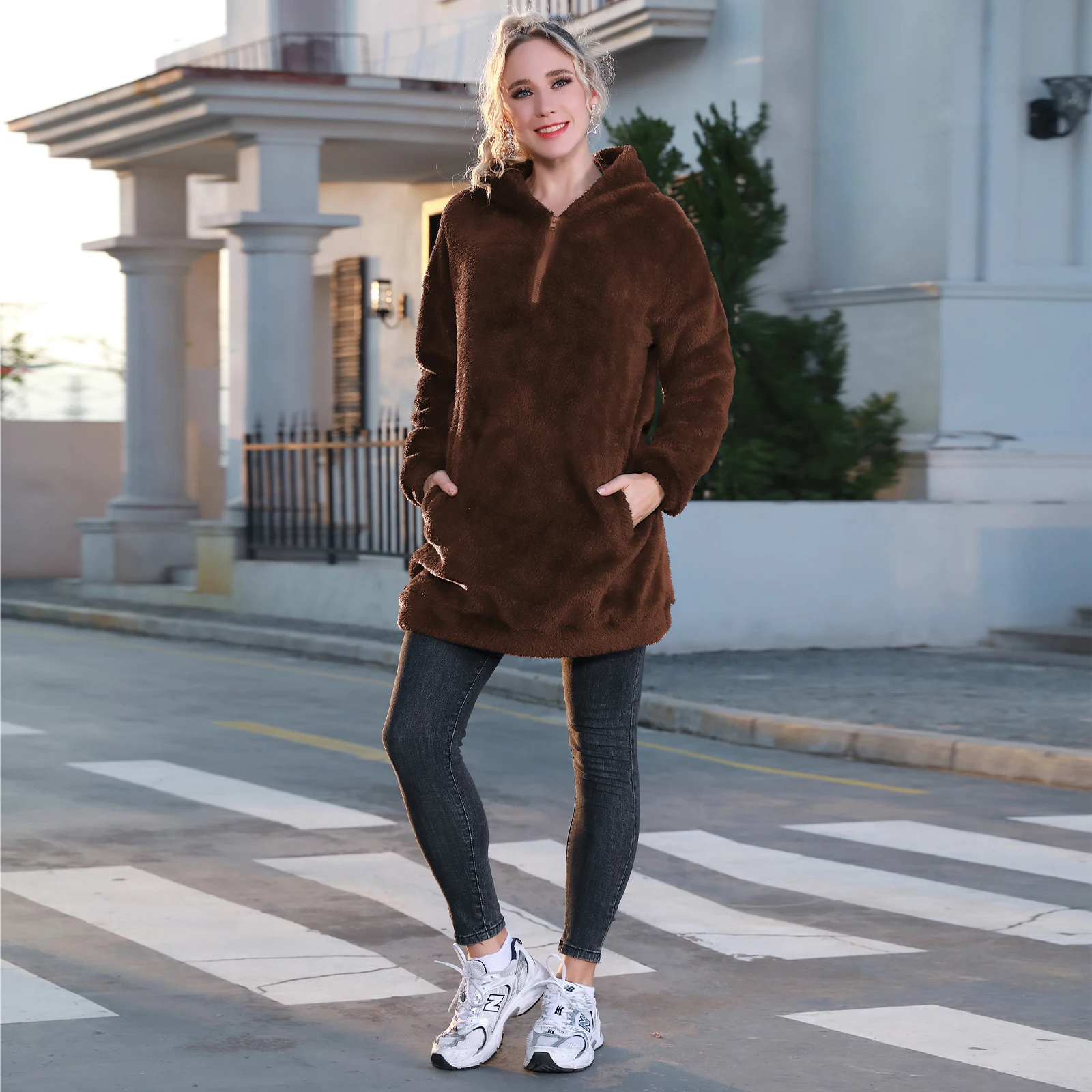 2021 Winter Fashion Polar Fleece Autumn Winter Coat Women Warm Hoody Coral Fleece Shaggy Solid Zipper Overcoat Femme Outwear
2021 Winter Fashion Polar Fleece Autumn Winter Coat Women Warm Hoody Coral Fleece Shaggy Solid Zipper Overcoat Femme Outwear