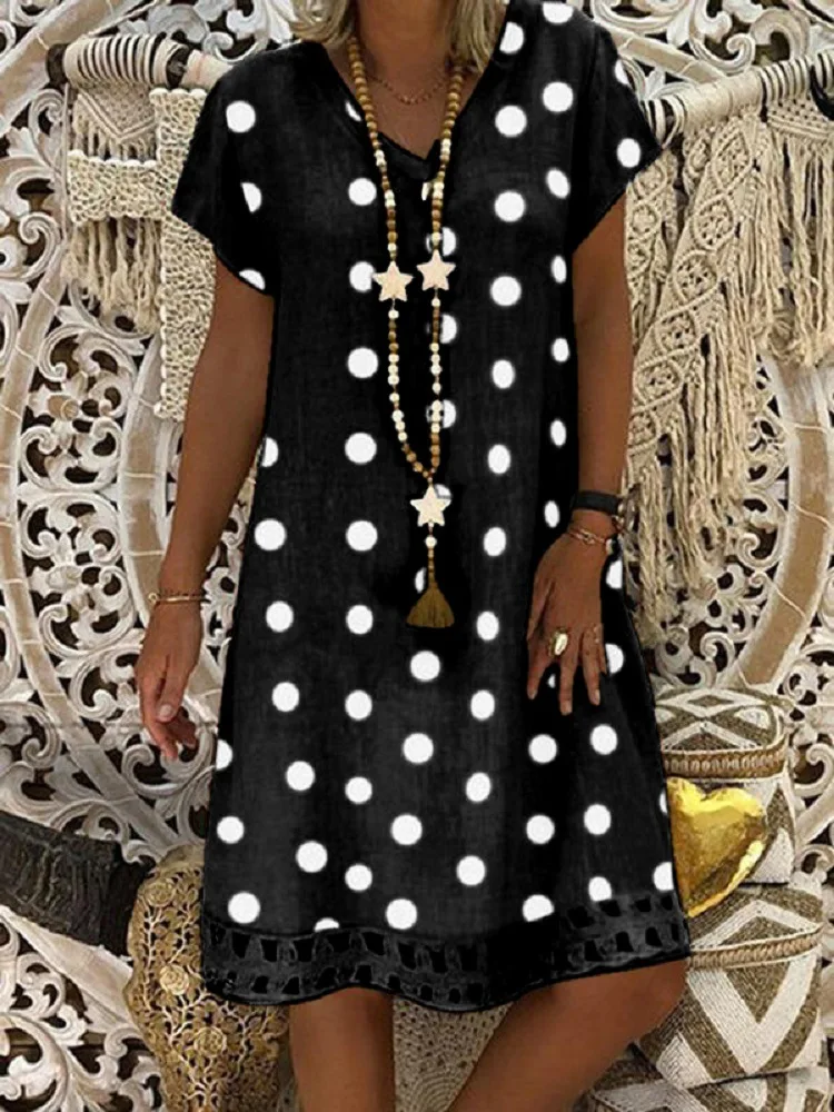 2021 summer new fashion short-sleeved V-neck printed mid-length dress dress women 
2021 summer new fashion short-sleeved V-neck printed mid-length dress dress women