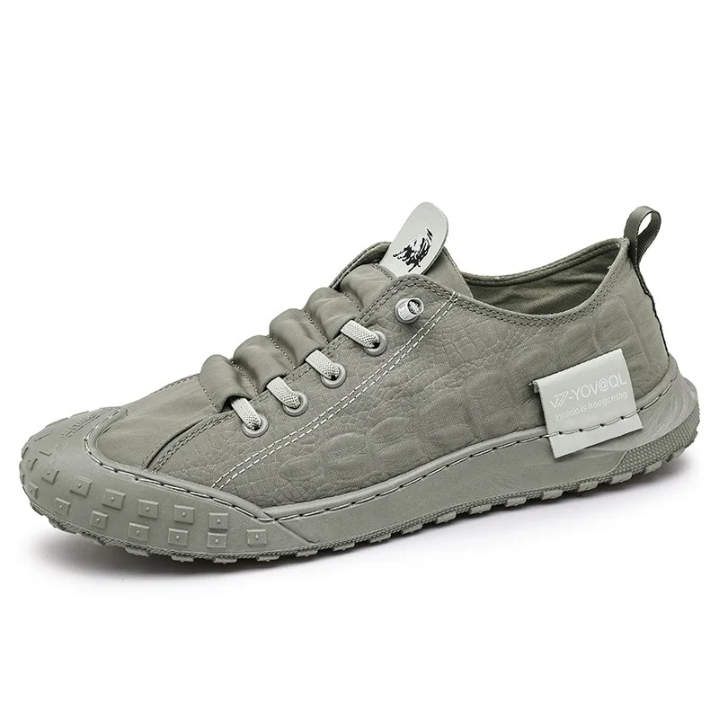 Spring And Summer New Men's Casual Sports Shoes Solid Color Low-top Lightweight Wear Men's Shoes 39-44 
Spring And Summer New Men's Casual Sports Shoes Solid Color Low-top Lightweight Wear Men's Shoes 39-44