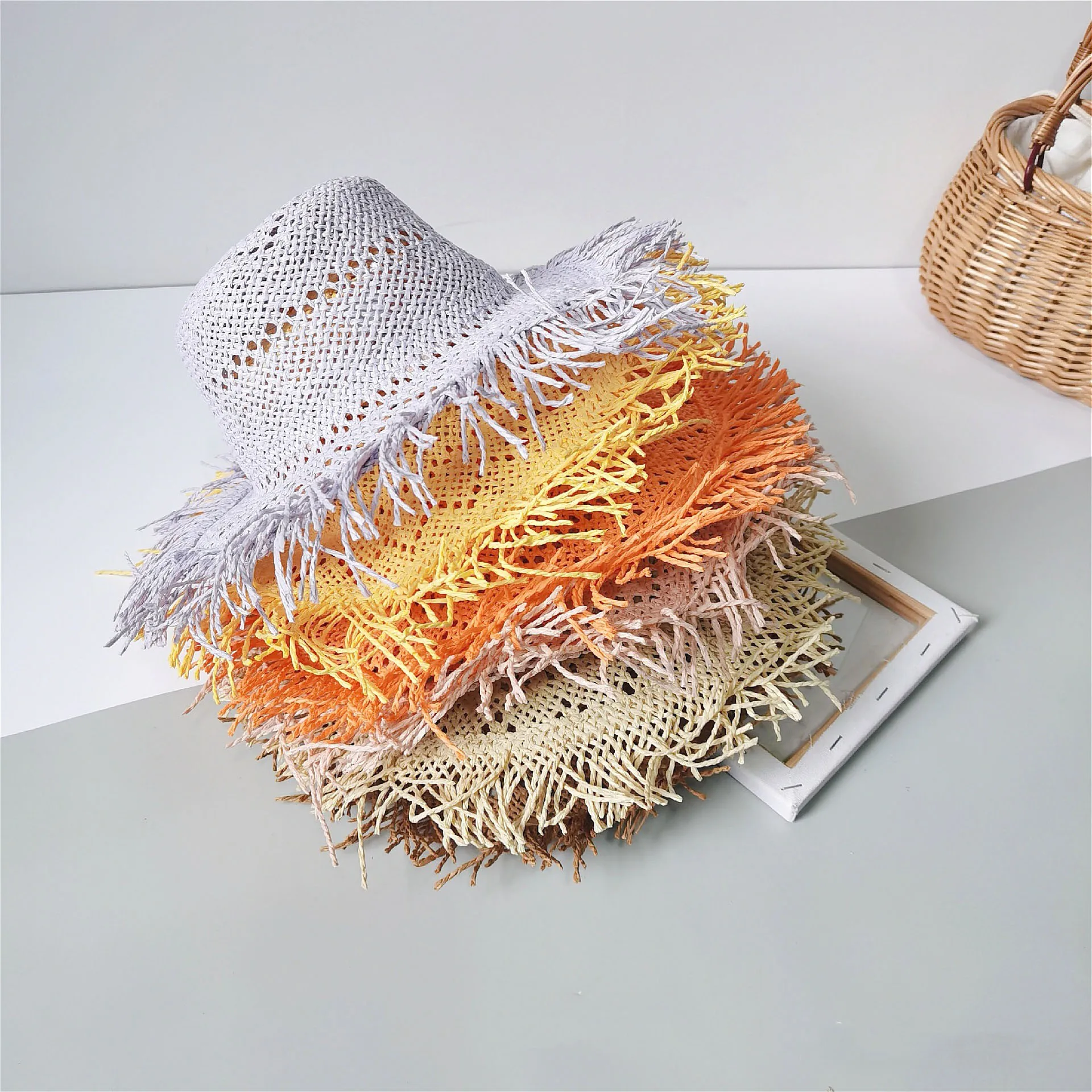 New Cute Girl Boy Straw Hat Headdress Summer Children Baby Bucket Sun Hat Cute Sunscreen Sunscreen Beach Children Fisherman Hat
New Cute Girl Boy Straw Hat Headdress Summer Children Baby Bucket Sun Hat Cute Sunscreen Sunscreen Beach Children Fisherman Hat