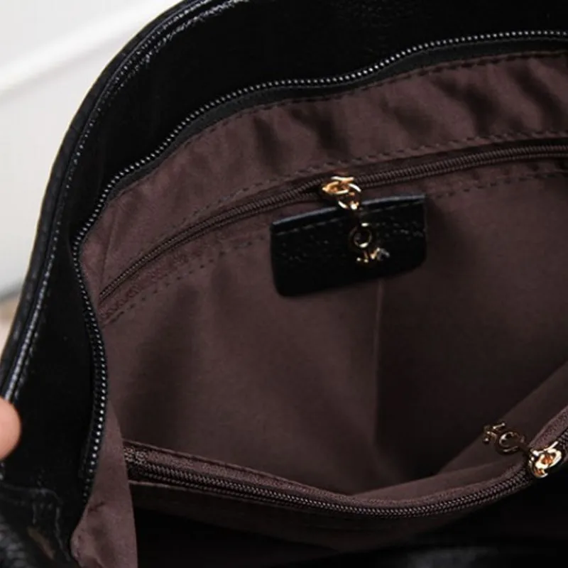 Famous Brand Big Crossbody Bucket Bag Women Shoulder Handbags Fashion Office Diamonds Rivets Bags Women Pu Leather Tote Bags
Famous Brand Big Crossbody Bucket Bag Women Shoulder Handbags Fashion Office Diamonds Rivets Bags Women Pu Leather Tote Bags