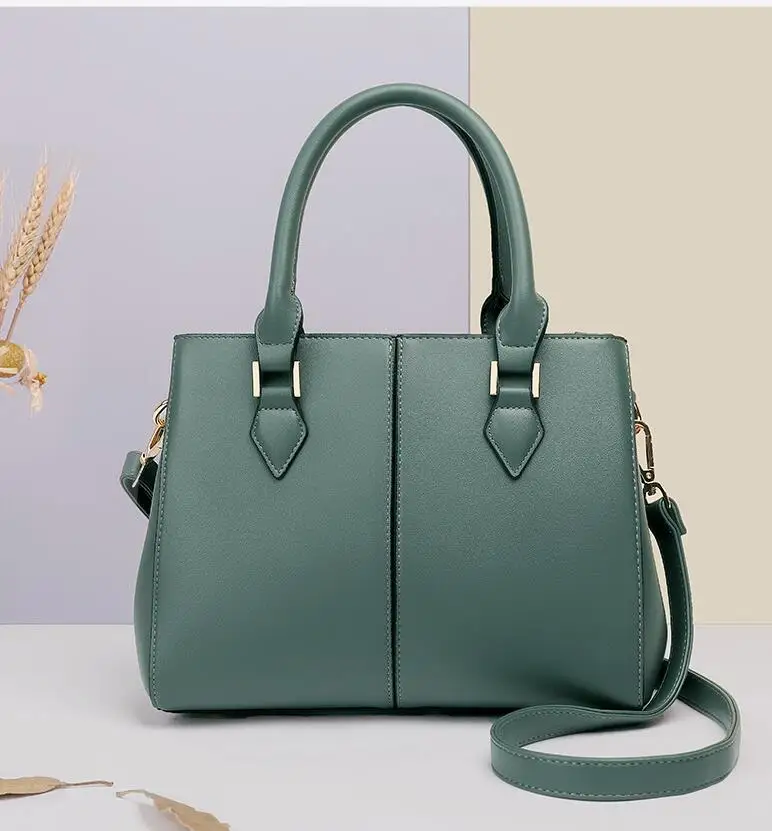 Women's Bag Classic One-shoulder Oblique Bag Fashion Hit the Color Leather Envelope Bag
Women's Bag Classic One-shoulder Oblique Bag Fashion Hit the Color Leather Envelope Bag