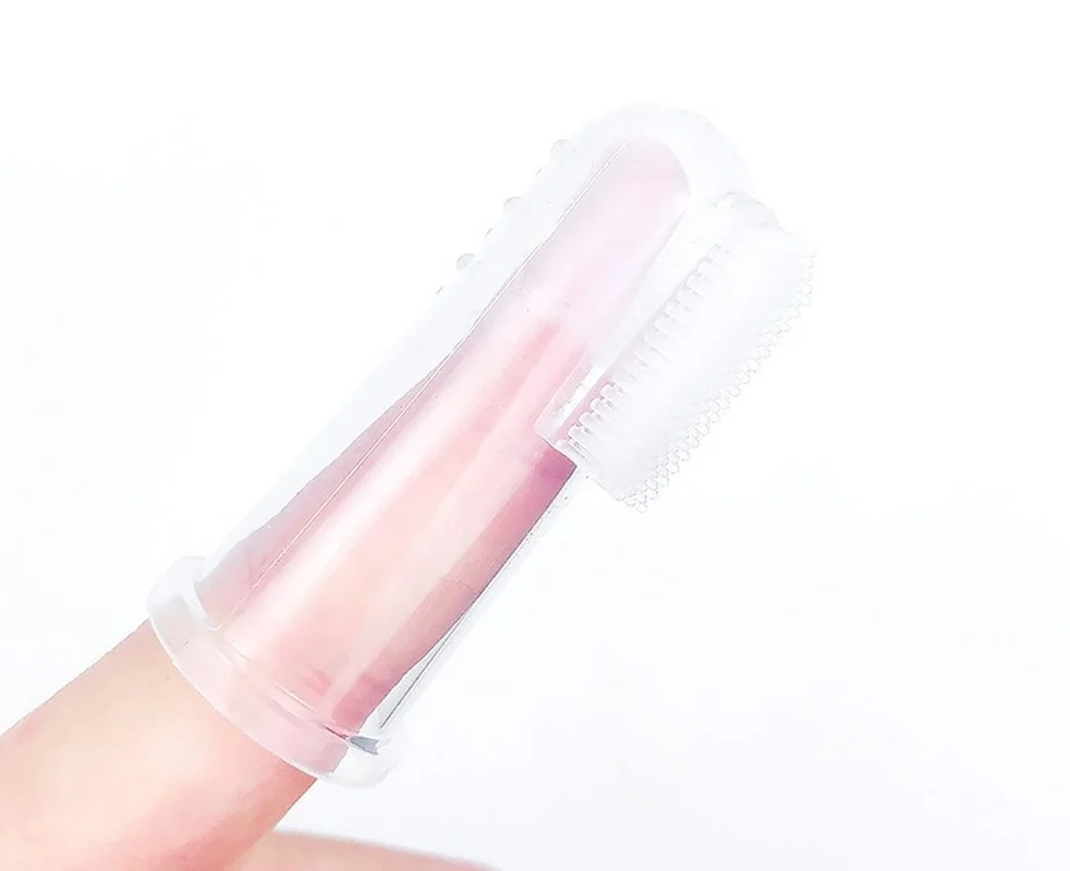 1 шт., силиконовая щетка для чистки зубов 
1 шт., силиконовая щетка для чистки зубов