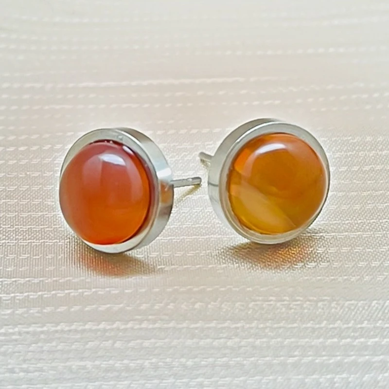 Женские серьги-гвоздики с натуральным камнем
Женские серьги-гвоздики с натуральным камнем