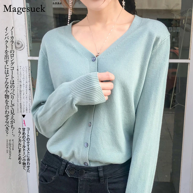 Autumn Long-sleeved Knitted Cardigan Sweater Women's V-neck Christmas Sweater Loose Women's Casual Ladies Sweater Pullover
Autumn Long-sleeved Knitted Cardigan Sweater Women's V-neck Christmas Sweater Loose Women's Casual Ladies Sweater Pullover