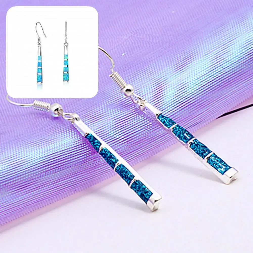 1 Pair Lightweight Comfy Decoration Trapezoid Pendant Blue Faux Stone Dangle Earrings Women Drop Earrings for Banquet
1 Pair Lightweight Comfy Decoration Trapezoid Pendant Blue Faux Stone Dangle Earrings Women Drop Earrings for Banquet
