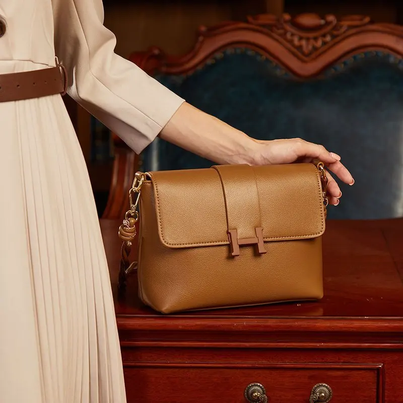 Fashion Trend Luxury Designer Handbags For Women Leather Casual Bucket vintage Chain Shoulder Bags Korean Black Messenger Bag
Fashion Trend Luxury Designer Handbags For Women Leather Casual Bucket vintage Chain Shoulder Bags Korean Black Messenger Bag